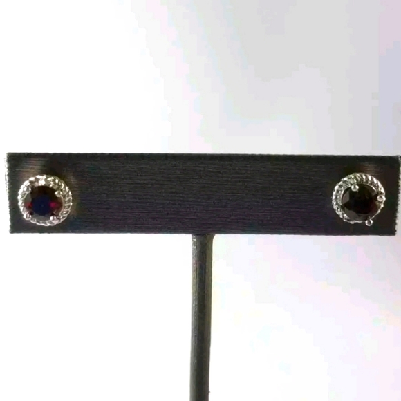 DBJ STERLING SILVER EARRINGS 2 DIAMOND GARNET STUD BUTTERFLY LOCK 2.1 G - Picture 2 of 8